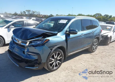 2019 Honda Pilot Touring z USA, uszkodzony, nr VIN 5FNYF6H65KB087038